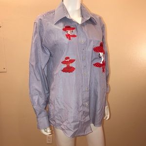Fabrizio Lavender Button Up Shirt Size Medium Oversized Red Hat Lady Appliqué